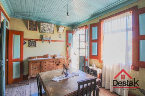 Moradia em granito para venda, 15 minutos de Viseu