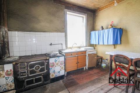 Moradia em granito para venda, 15 minutos de Viseu