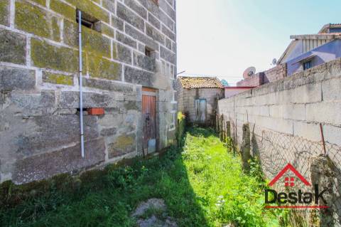 Moradia em granito para venda, 15 minutos de Viseu