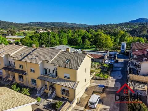 Magnífica Moradia em Banda T5, em São Pedro do Sul