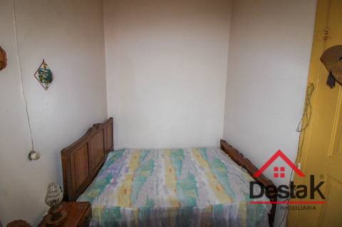 Moradia V7 para venda em Porcelhe, Oliveira de Frades