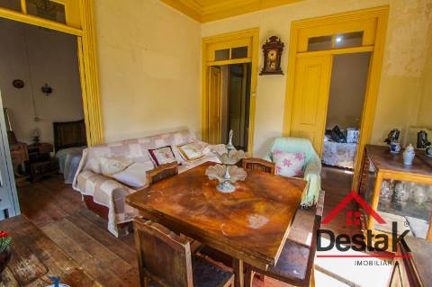 Moradia V7 para venda em Porcelhe, Oliveira de Frades
