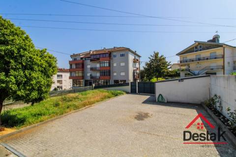 Apartamento T4, localização central privilegiada, São Pedro do Sul