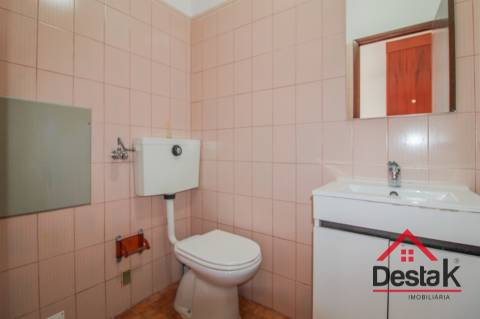 Apartamento T3, para venda no centro de São Pedro do Sul