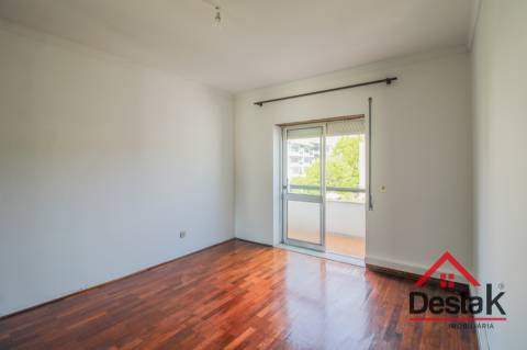 Apartamento T3, para venda no centro de São Pedro do Sul