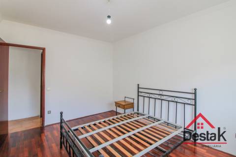 Apartamento T3, para venda no centro de São Pedro do Sul