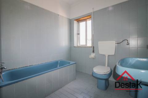 Apartamento T3, para venda no centro de São Pedro do Sul