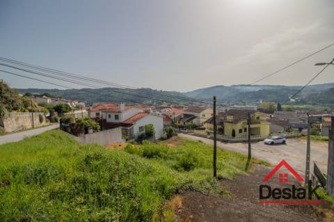 Lote de terreno para venda no centro de São Pedro do Sul.