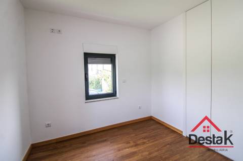 Moradia V3 nova e moderna a 1 minuto de carro do centro de São Pedro do Sul