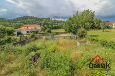 🏡 Moradia T3 para venda em São Pedro do Sul