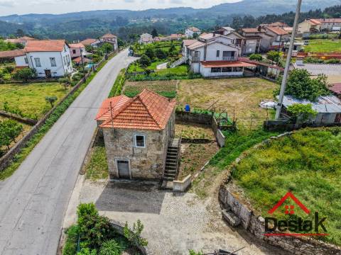 Moradia T2 com enorme potencial