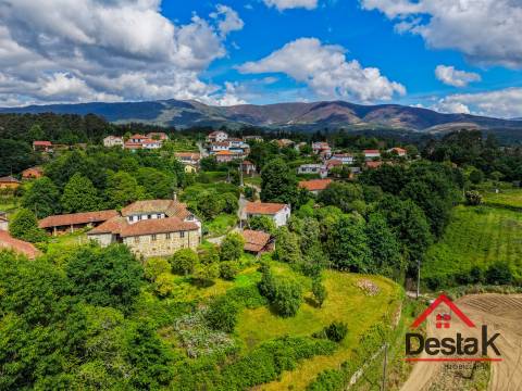 Quinta Encantadora com Moradia em Pedra T2+1| Privacidade Total a 3 Minutos de São Pedro do Sul