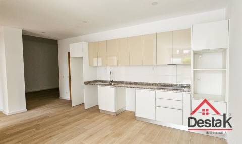 Apartamento T2 novo no centro de São Pedro do Sul