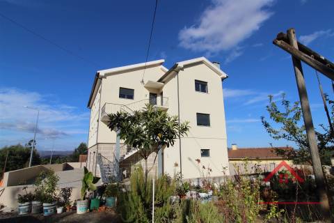 Apartamento T2 para arrendamento em Bordonhos