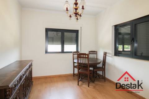 Apartamento T2 para arrendamento em Bordonhos