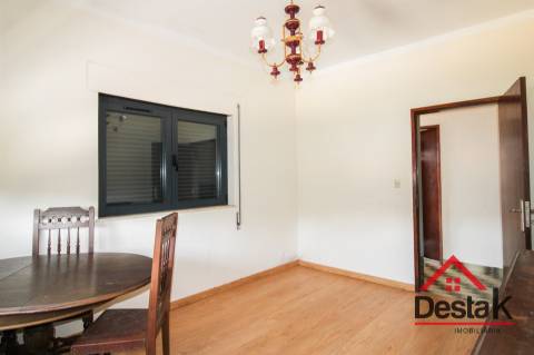 Apartamento T2 para arrendamento em Bordonhos