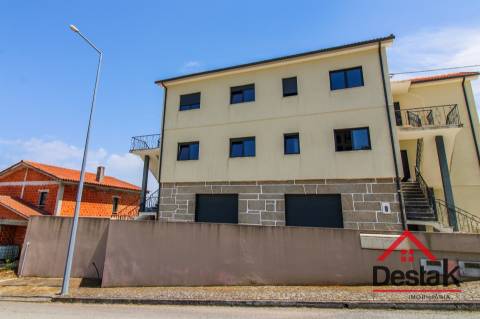 Apartamento T2 para arrendamento em Bordonhos