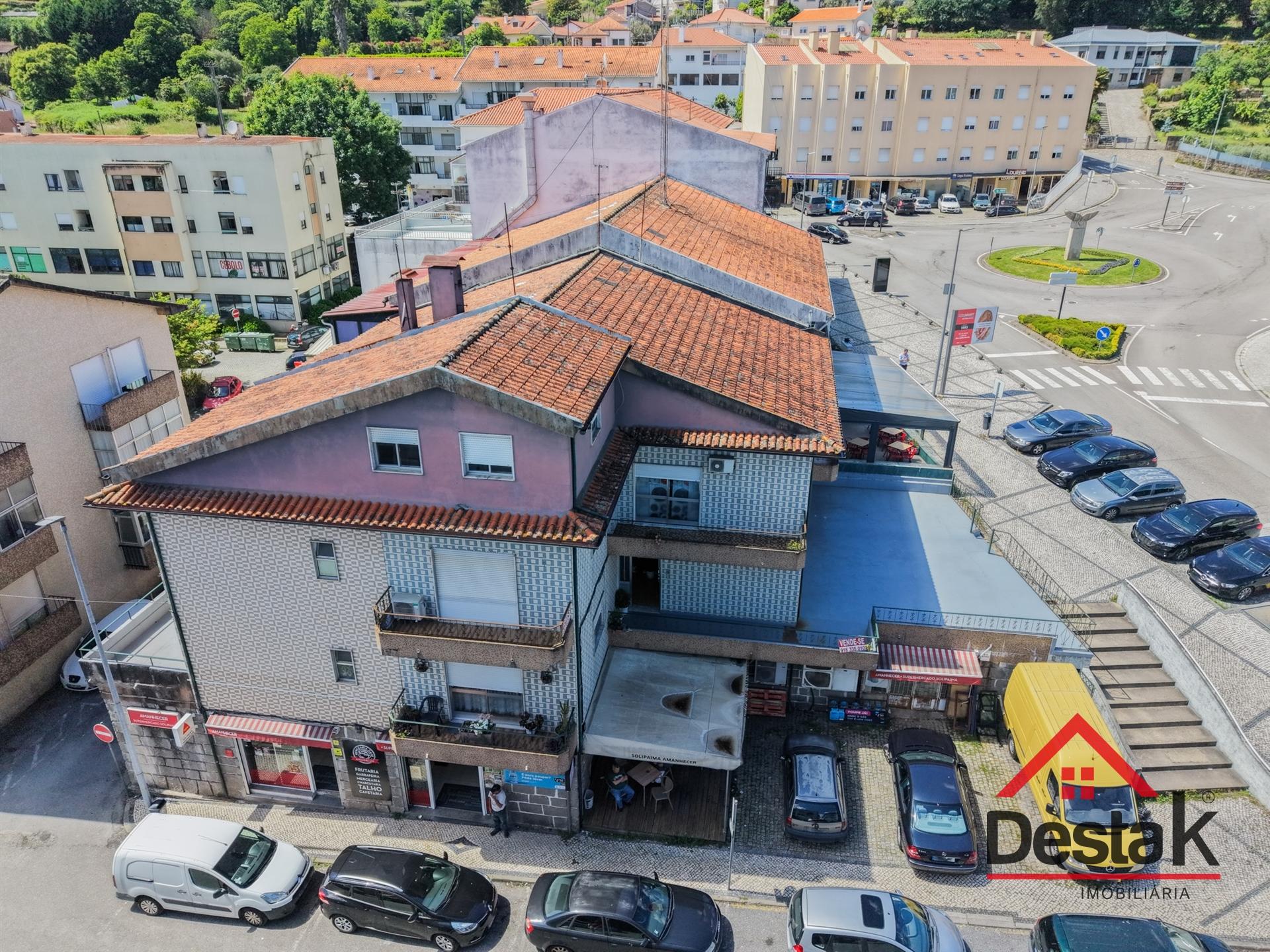 Loja comercial para venda em São Pedro do Sul
