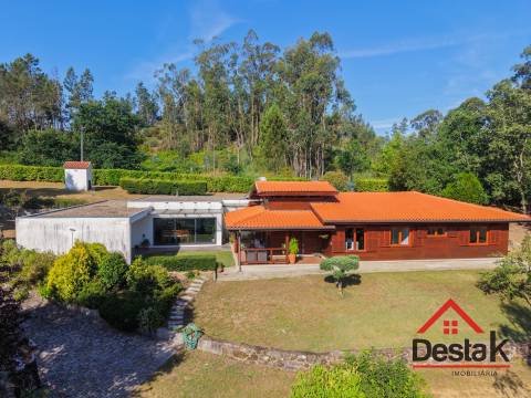 Moradia T3 para venda em Figueiredo Das Donas, Vouzela
