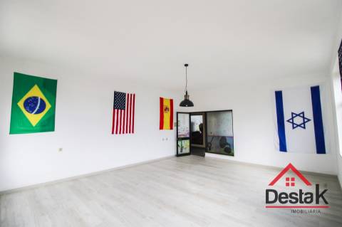 Espaço Comercial com 40 m² no Centro de São Pedro do Sul | Excelente Localização