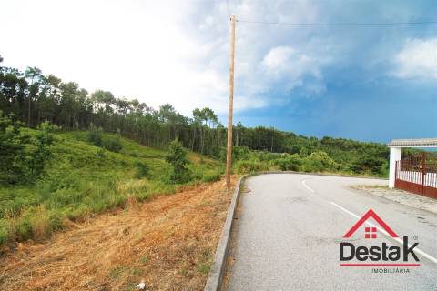 Terreno Urbano para construção a dez minutos do Centro de Viseu.