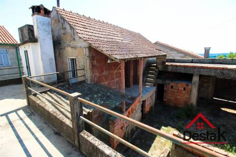 Moradia em Pedra para venda em Nelas