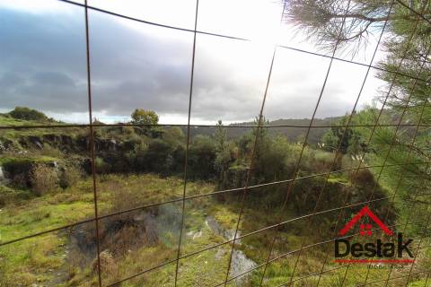 Lote de terreno em Viseu.