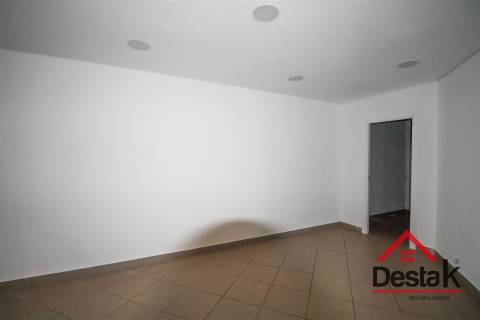 Loja para venda no centro de Viseu