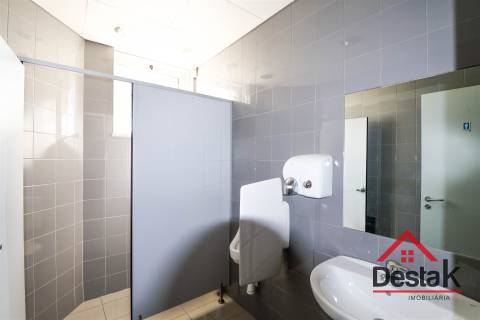 Loja para venda no centro de Viseu