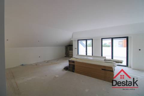 Duplex de luxo em zona privilegiada de Viseu