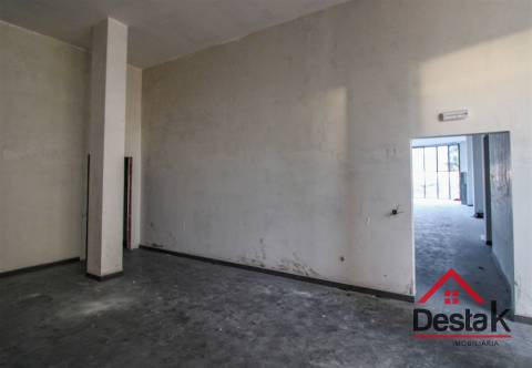 Loja para venda numa zona privilegiada de Viseu