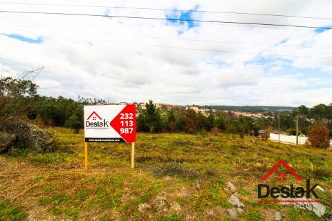 Terreno com 6000 m² e viabilidade de loteamento em Rio de Loba