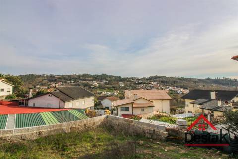 Excelente moradia V3+1 na freguesia de Orgens, Viseu