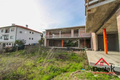 Excelente moradia V3+1 na freguesia de Orgens, Viseu