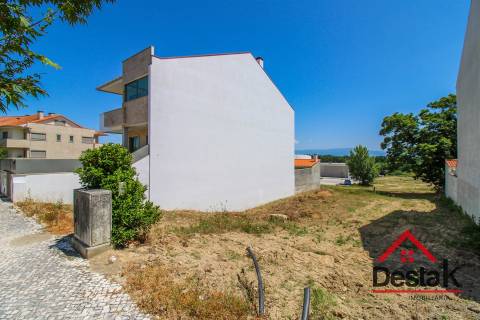 Lote terreno para moradia banda em Viseu