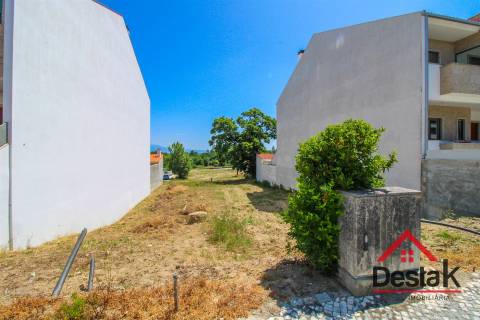 Lote terreno para moradia banda em Viseu