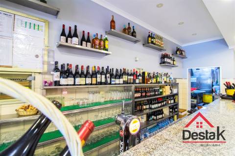 Restaurante no centro de Viseu para trespasse.