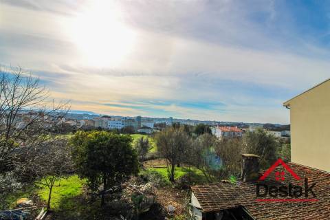 Terreno urbano para construção em Abraveses