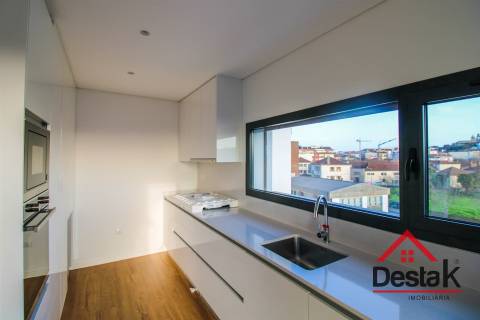 Apartamento T3 duplex novo em Viseu