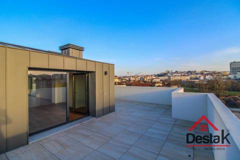 Apartamento T3 duplex novo em Viseu