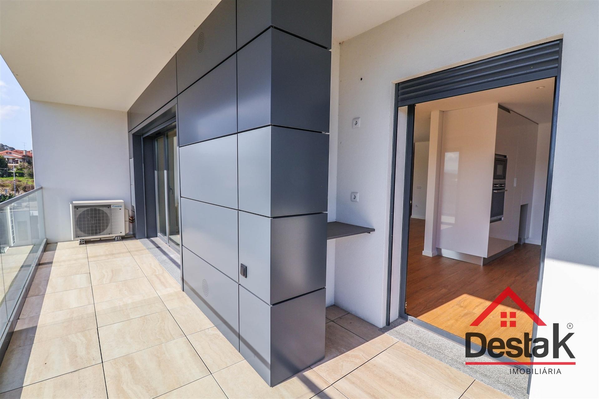 Apartamento T3 duplex novo em Viseu