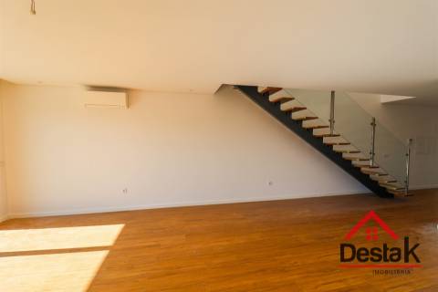 Apartamento T3 duplex novo em Viseu