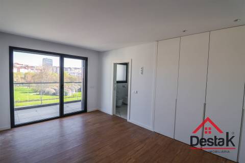 Apartamento T3 duplex novo em Viseu