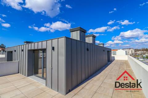Apartamento T3 duplex novo em Viseu