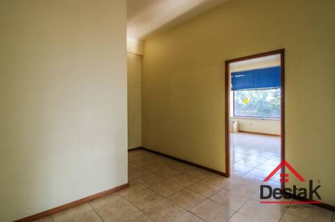 Loja comercial em Viseu