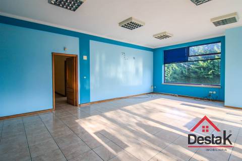 Loja comercial em Viseu