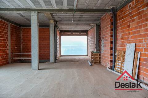 Loja para venda em Viseu, com área bruta de 324m²