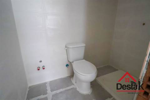 Moradia V3 à venda em Rio de Loba