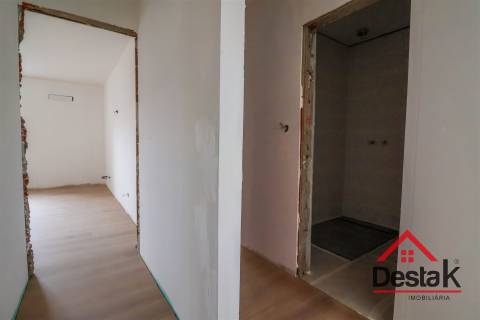 Moradia V3 à venda em Rio de Loba