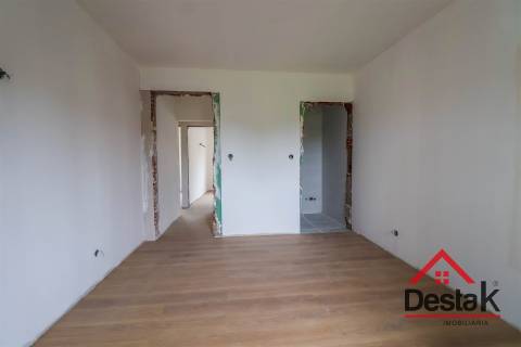 Moradia V3 à venda em Rio de Loba